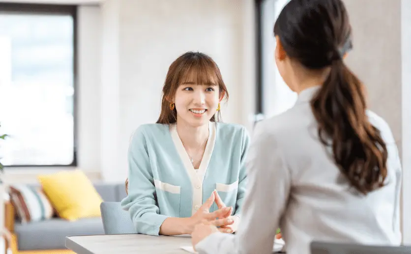 相談をする女性